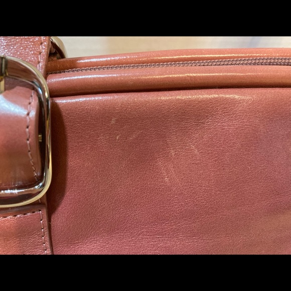 Spring Leather Shoulder Bag - Picture 5 of 7